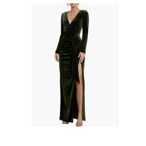 Mac Duggal Long Sleeve Deep V Draped Velvet Evening Gown Size 8 Brand New
